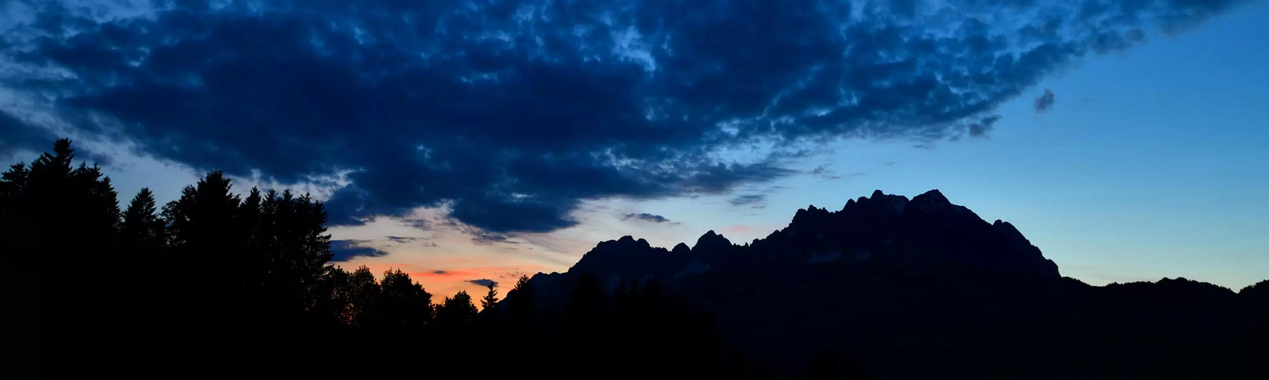 kaiser bei nacht